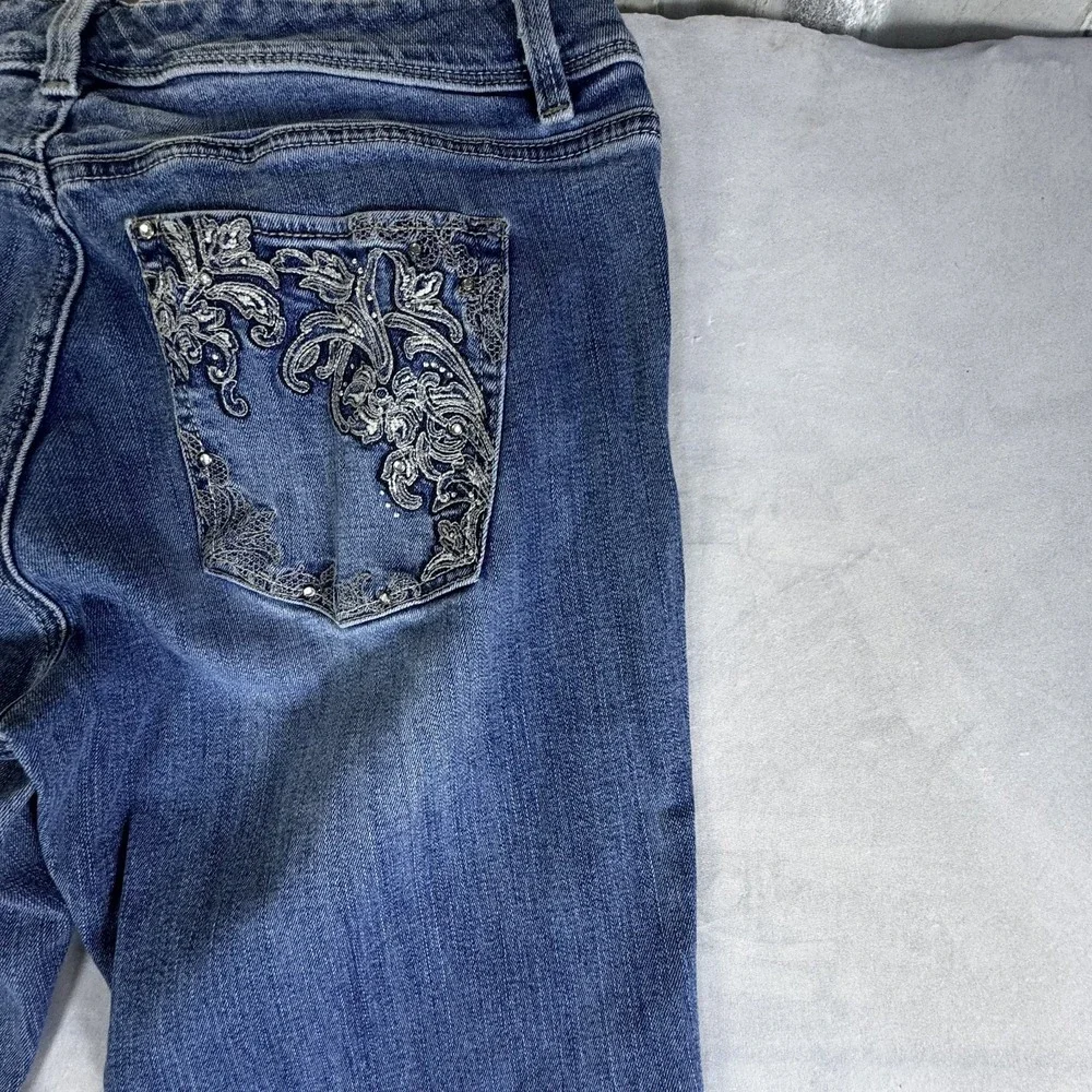 White House Black Market Womens Blanc Bootleg Jeans Blue Denim Embroidered 10R